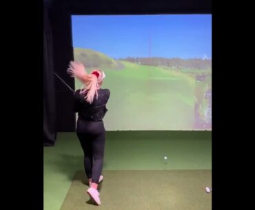 That swing had intention..! 🏌🏼‍♀️ ❤️❤️ #golf #shorts #golfgirl      | GOLF#SHORT