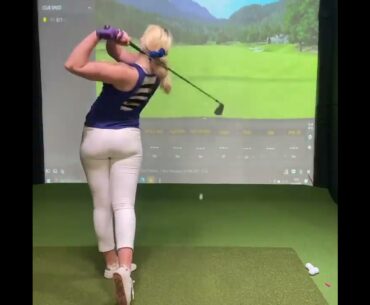 looks smooth and flawless,  ❤️❤️ #golf #shorts #golfgirl      | GOLF#SHORT
