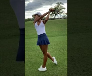 Amazing Golf Swing you need to see | Golf Girl awesome swing | Golf shorts | Maria Alvarez