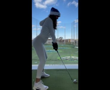 Outfit + Hat = Christmas 🎄🎁 ❤️❤️ #golf #shorts #golfgirl      | GOLF#SHORT