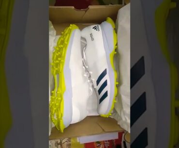 Adidas Cricket Shoes Unboxing | Cricket Spikes Shoes | 22 Yards | CricPlayer