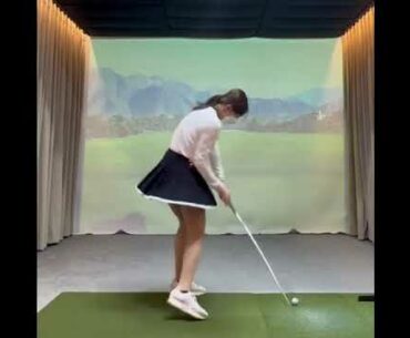 #golf #golfer #golfgirl #golfclub #golfbeauty #fyp #foryou