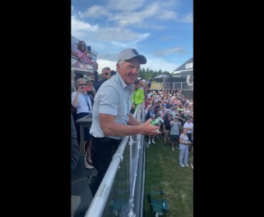 Greg Norman so generous  @shark_gregnorman  #golf  #shorts #golftiktok