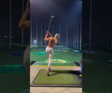 golfbabes @newladygolfer