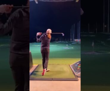 No shot tracer needed #short #shorts #golf #golfgirl