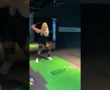 Paige is a BEAUTY #shorts #golfgirls #womenempowerment