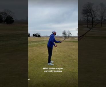 Awesome golf trickshot with a putter without looking