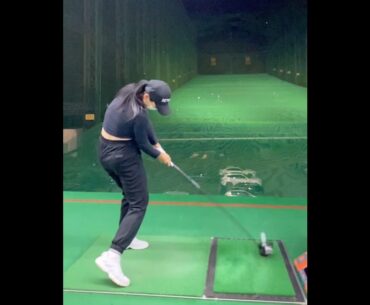 미친 스윙 와우 이런 환상의 스윙은 최고인듯합니다 👏 #golf #short  #골프  | GOLF VN