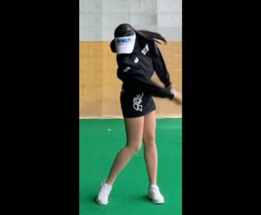 스윙자세 진짜 이뿌시다....😍 #golf #short  #골프  | GOLF VN