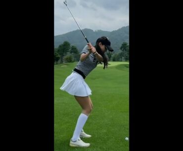 클럽이 아니라 요술봉일꺼야~~~😍😍 #golf #short  #골프  | GOLF VN