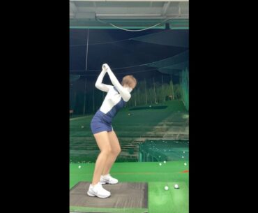 임팩트 소리   아름다운 바디가 눈부셔   #golf #short  #골프  | GOLF VN