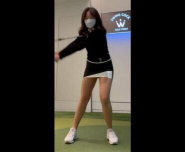 스윙아크를 넓게 유지하면서몸통회전에 도움을 주는 연습방법🔥 #golf #short  #골프  | GOLF VN