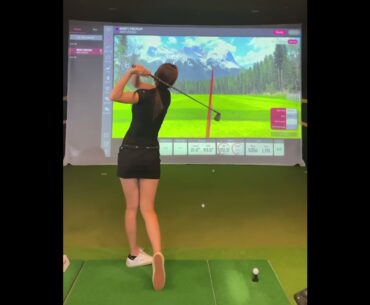 우왕 스윙 너무 멋있어요 ㄷㄷㄷ 🔥 #golf #short  #골프  | GOLF VN