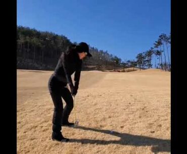 심한오르막경사7번아이언~  #허은지프로💋 | GOLF VN
