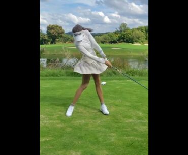 자세가 너무 예쁘십니다🔥🔥🔥 #golf #short  #골프  | GOLF VN