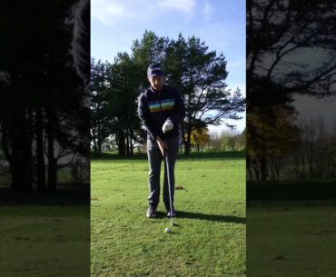 Gripping the golf club hack. Golf basics