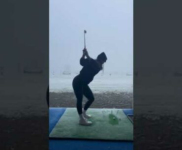 Love her swing #shorts #golfgirl #golf #golfbabes