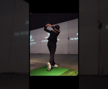 골프스윙 골프자세 골프퀸⭕️ #golf  #골프  | GOLF VN #shorts