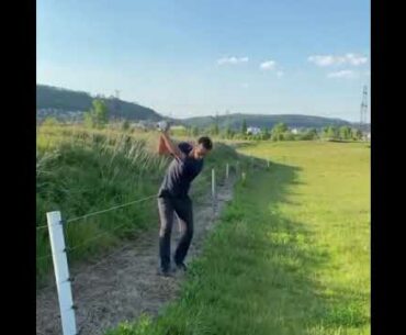 Club Breaks on Downswing , Still a Stroke - Golf Rules Explained