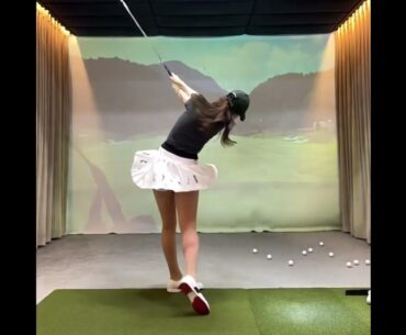 👍👍👍👍👍프로님처럼 칠려면 몇년걸릴까요? ⭕️ #golf  #골프  | GOLF VN #shorts