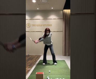 회원님 기다리면서 틈틈히 연습..ㅎ ⭕️ #golf  #골프  | GOLF VN #shorts