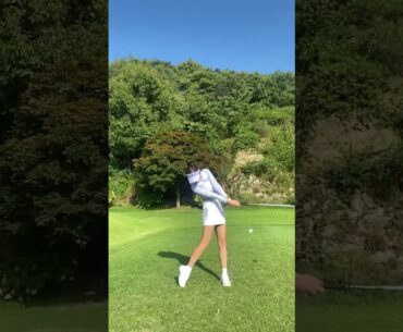 어떻게하면 저런자세가 나올수잇죠 경이롭습니다 👏 ⭕️ #golf  #골프  | GOLF VN #shorts