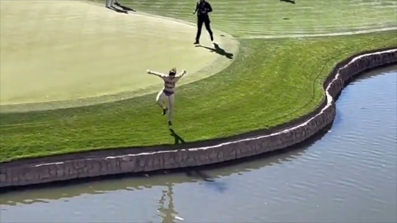 Streaker 16th hole WM Phoenix Open PGA Tour 2023 Streaker 16th hole WM Phoenix Open PGA Tour 2023