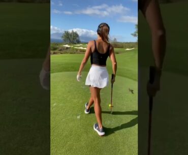 Hot Golf Babe, beautiful swing - FREE Keto ebook in description #shorts