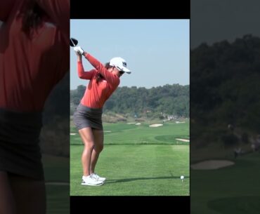 LPGA Queen "MinJee Lee" Slow Motion Swings Driver-Wood-Iron