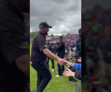 Shane Lowry Makes Young Girls’ Day 🥺