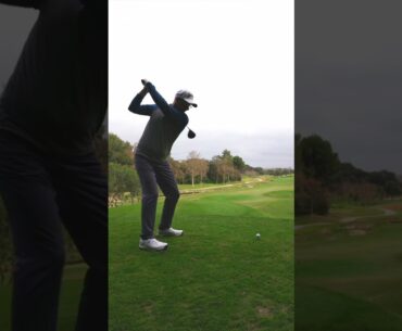 GOLF TEE SHOT BASICS- USE YOUR TEE HEIGHT TO HIT MORE FAIRWAYS