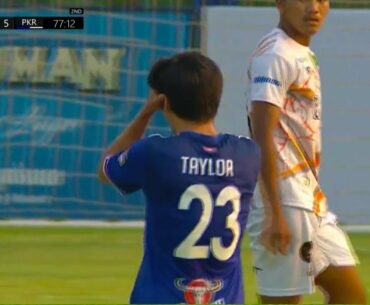 Nick Taylor​ អស្ចារ្យបង្ហាញ់ខ្លួនដំបូងរកបានមួយគ្រាប់