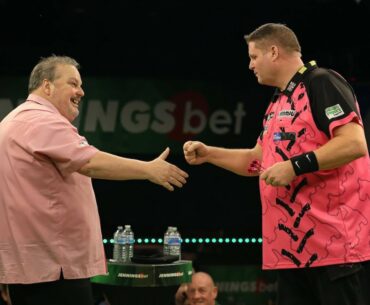 Scott Mitchell on defying Peter Manley MIND GAMES: "I nearly fell for it, sometimes he's too clever"