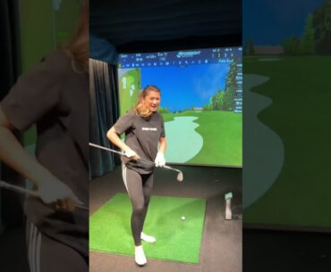 Play a hole with me *4 CLUBS ONLY* #shorts #golf #golfgirl #golfvlog #golfshot #golfcourse