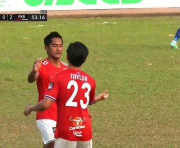 Nick Taylor បន្តបង្ហាញខ្លួនយ៉ាងល្អ រកបានគ្រាប់បាល់ទី២​....