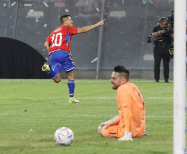 📡 #PautaDeJuego | La Roja vuelve al triunfo con Alexis de figura