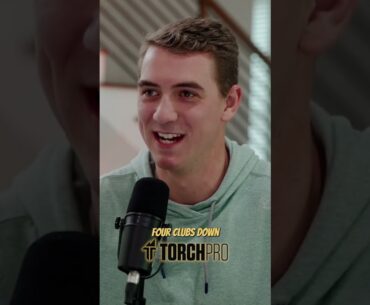 Cannot believe this move by the caddy 😳 Will Zalatoris on Pass The Torch #shorts #golf