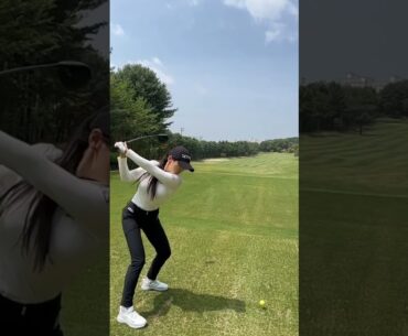 영상보면 진짜 도움이 많이됩니다 golf swing slow motion 😍👍💯#golf #shorts #golfswing | GOLF#SHORT