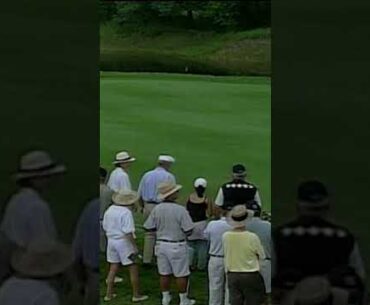 25 years ago, Se Ri Pak kept her U.S. Open Championship hopes alive with this shot from the water 💧
