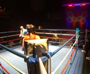 HULL | UWCB | KASHA "ILL SORT IT" REED VS ANGELA "THE QUEEF QUEEN" PARKER