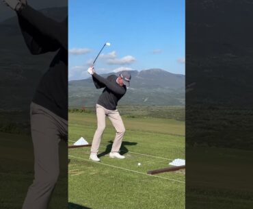 A beautiful range with a swing that matches⭐️⭐️⭐️   | Andygolf tv    #shorts