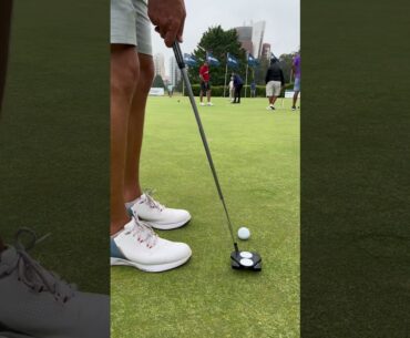 Rolling the rock 😍 El mejor sonido del mundo ⛳️ #golf #shorts