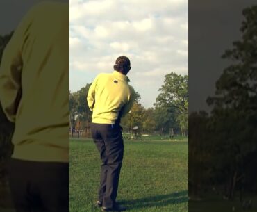 Rory McIlroy's chipping... WHAT HAPPENS NEXT? 🤔
