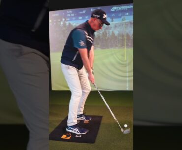 STOP turning your hips it makes you slice (golf swing tips)