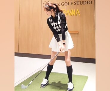 임팩트는 이렇게!! 부드러운 골프스윙도 멋져요! KLPGA 프로 조우솔 미녀골퍼의 골프스윙!