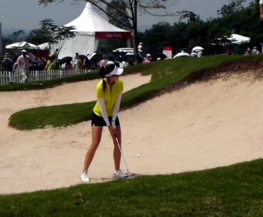 [HD] Sandra Gal bunker practice at HONDA LPGA 2012