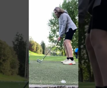 Chipping practice #girl #golfclub #golfer #golfswing #golf #practice #dedicated #chipping