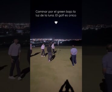 El GREEN bajo la luz de la LUNA 🌜 ✨⛳️🤍 #golf #shorts