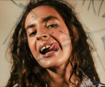 PRÉVIA REMIX TRIZ CANTANDO "DESLIZANDO NO COLO DO PAI" DO MC MENOR DA VG