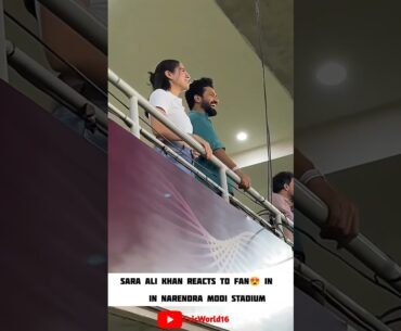 Sara Ali Khan React To Fan In IPL FINAL MATCH#iplfinal#saraalikhan#vickykaushal#zarahatkezarabachke